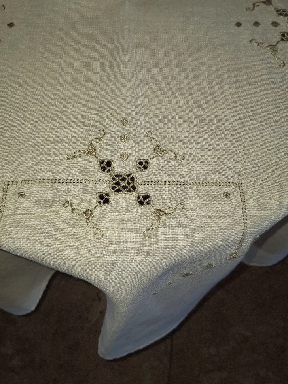 Embroidered Ivory Round Tablecloth - Elegant Home Dining Accent
